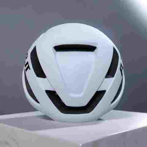 PJT 초경량 자전거 헬멧 조정 가능한 내구성 PC 소재 풀 에지 디자인 자전거 헬멧 남성용 및 여성용 사이클링 헬멧